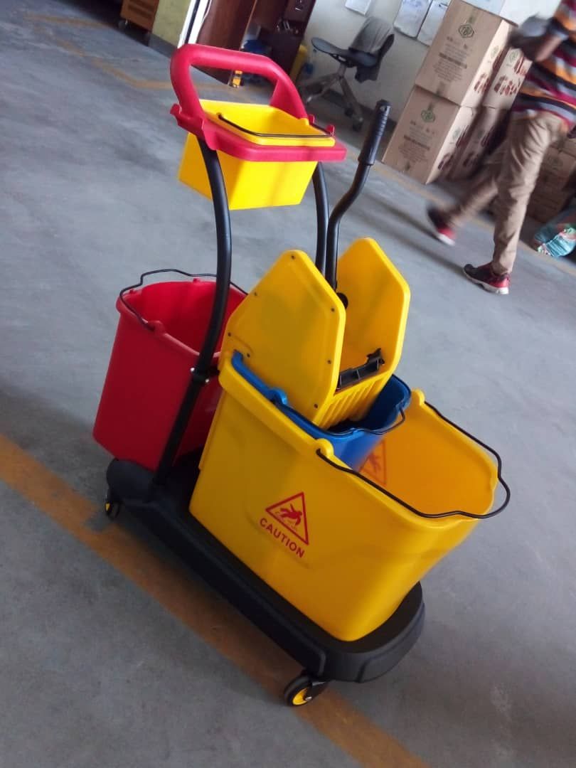 TRIPLE BUCKET MOP TROLLEY - 1368