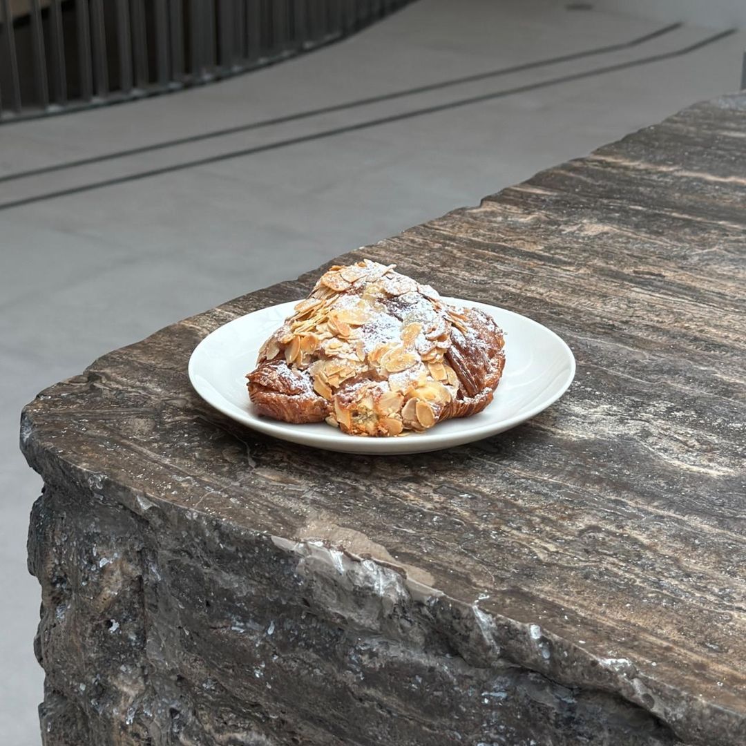 Almond Croissant 