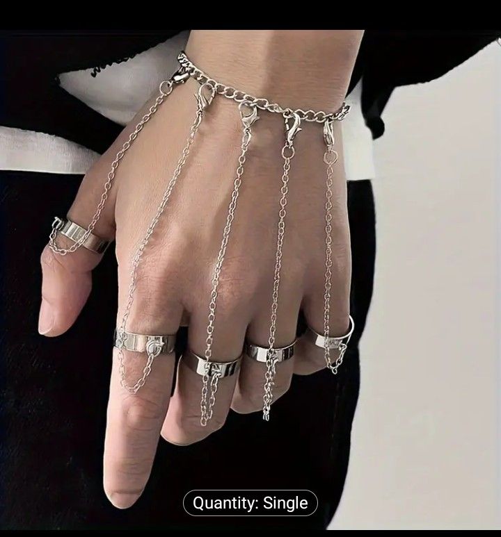 Wrist fingers bracelet 