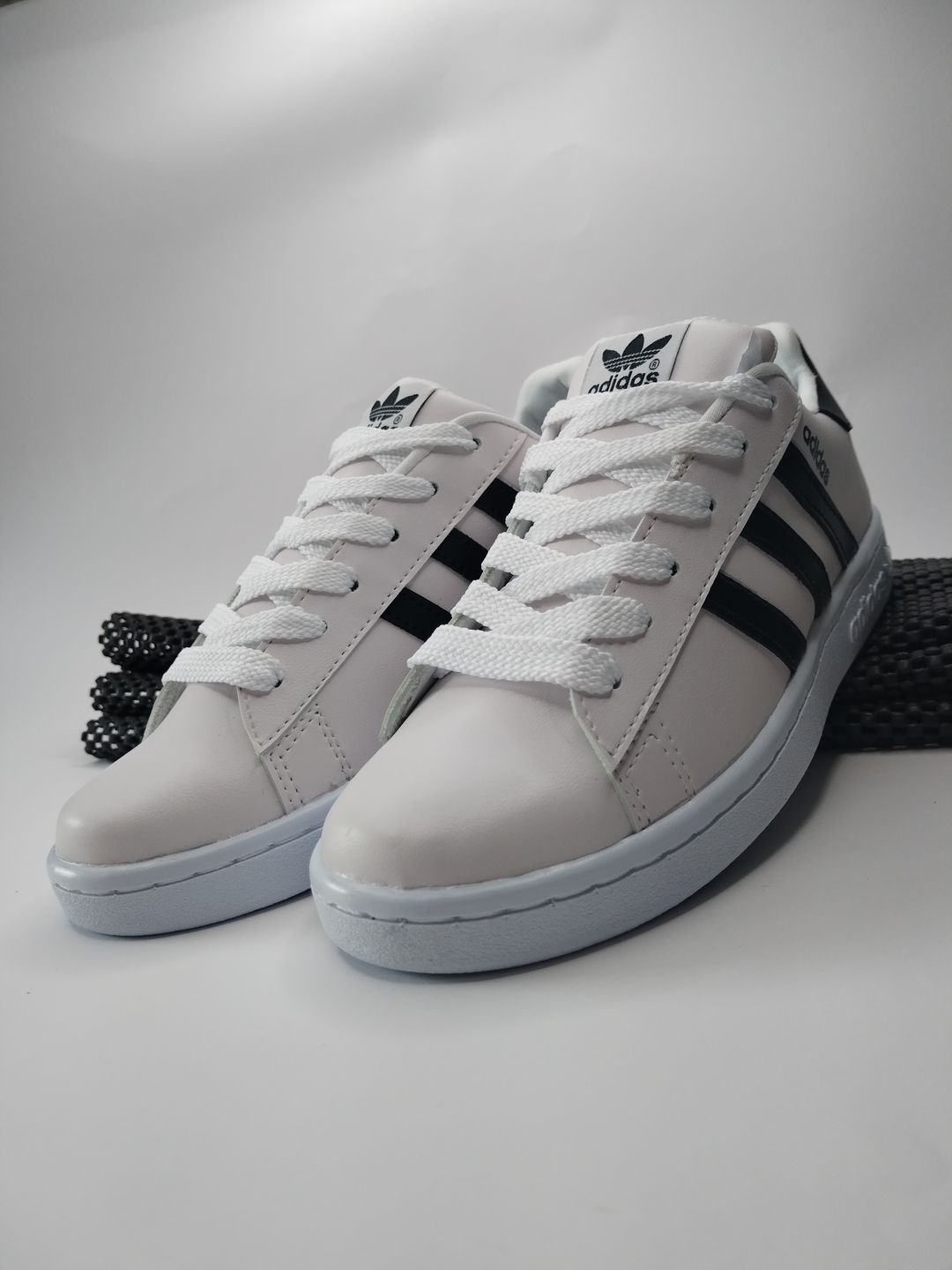 ADIDAS CLASICO