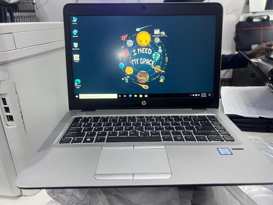 HP EliteBook 840 G3 ( ULTRA Slim )