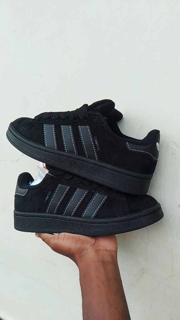 Adidas campus