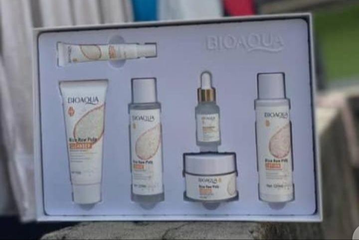 Coffret Bioaqua Rice Raw Pulp Moisturizing Six-piece Suit