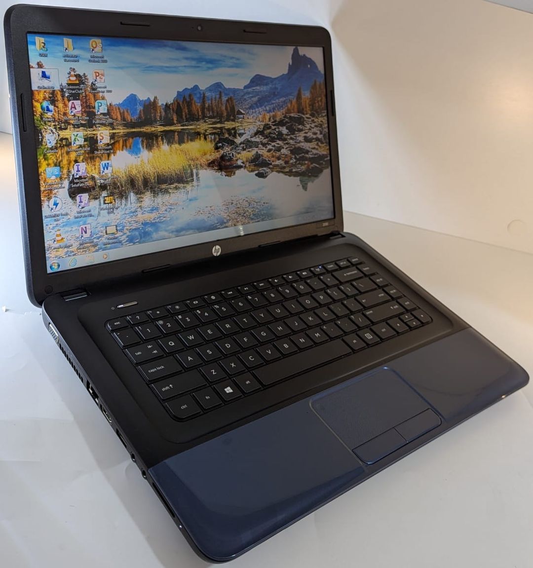 Hp 2000 Notebook PC 