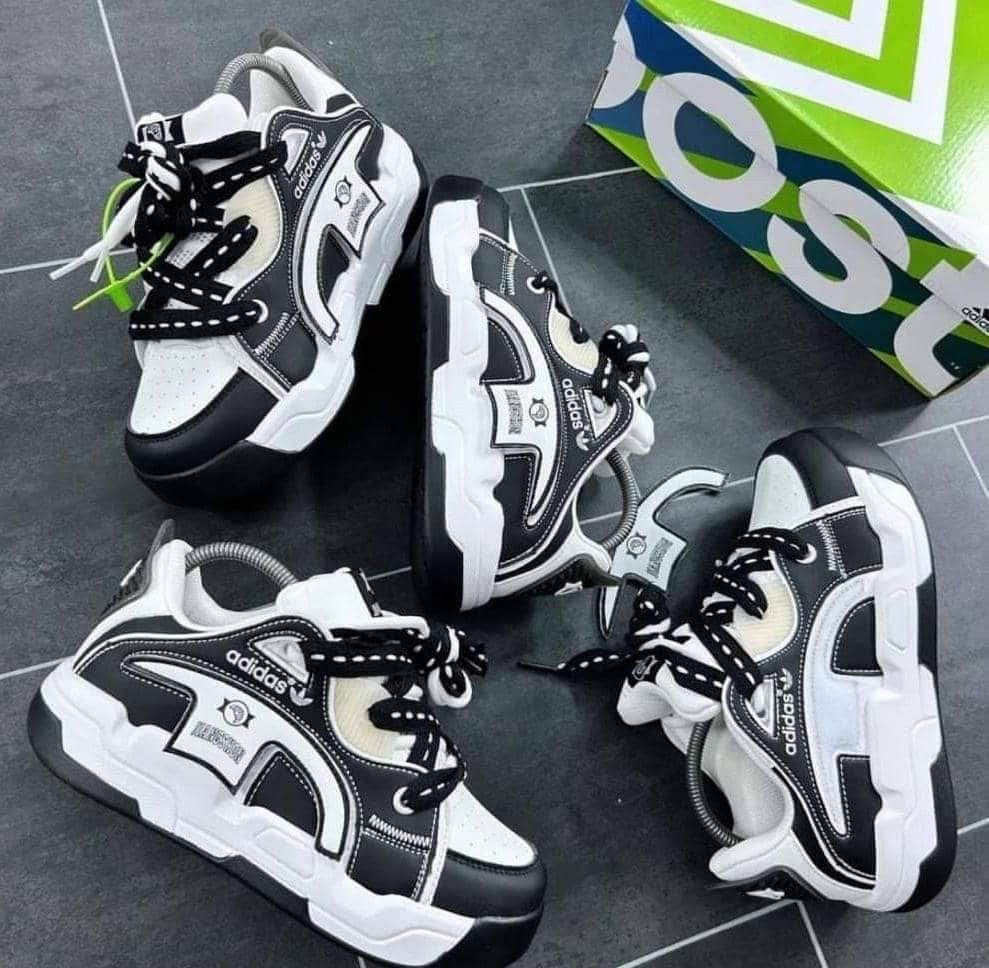 Adidas sneakers 