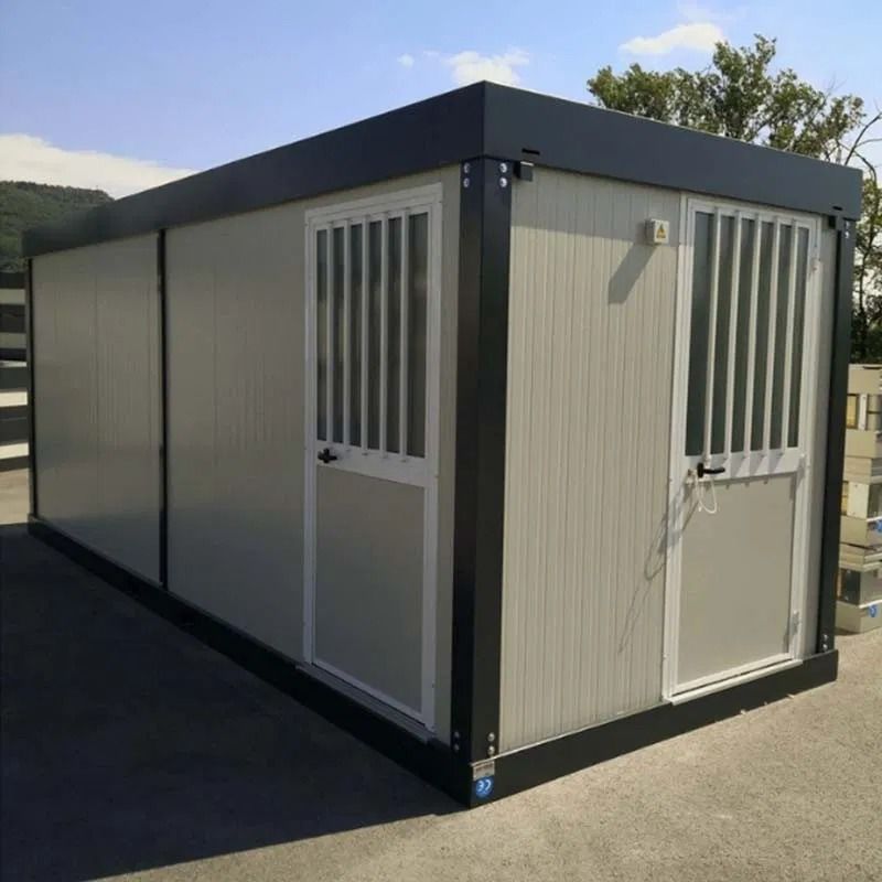 Bloc sanitaire ssddu 6m neuf avec 2 wc, 2 douches, 2 lavabos doubles et urinoir