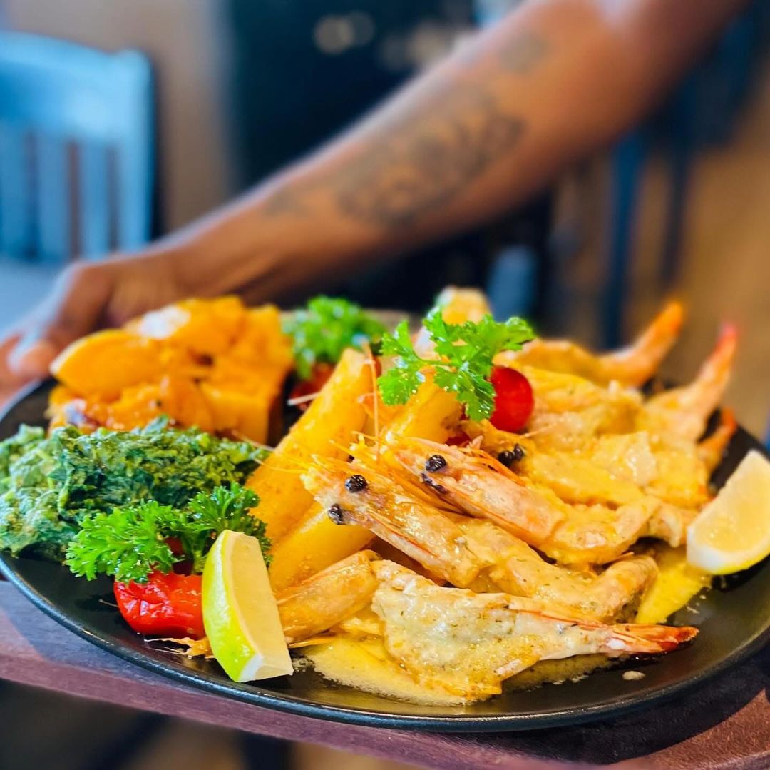 12 King Prawns