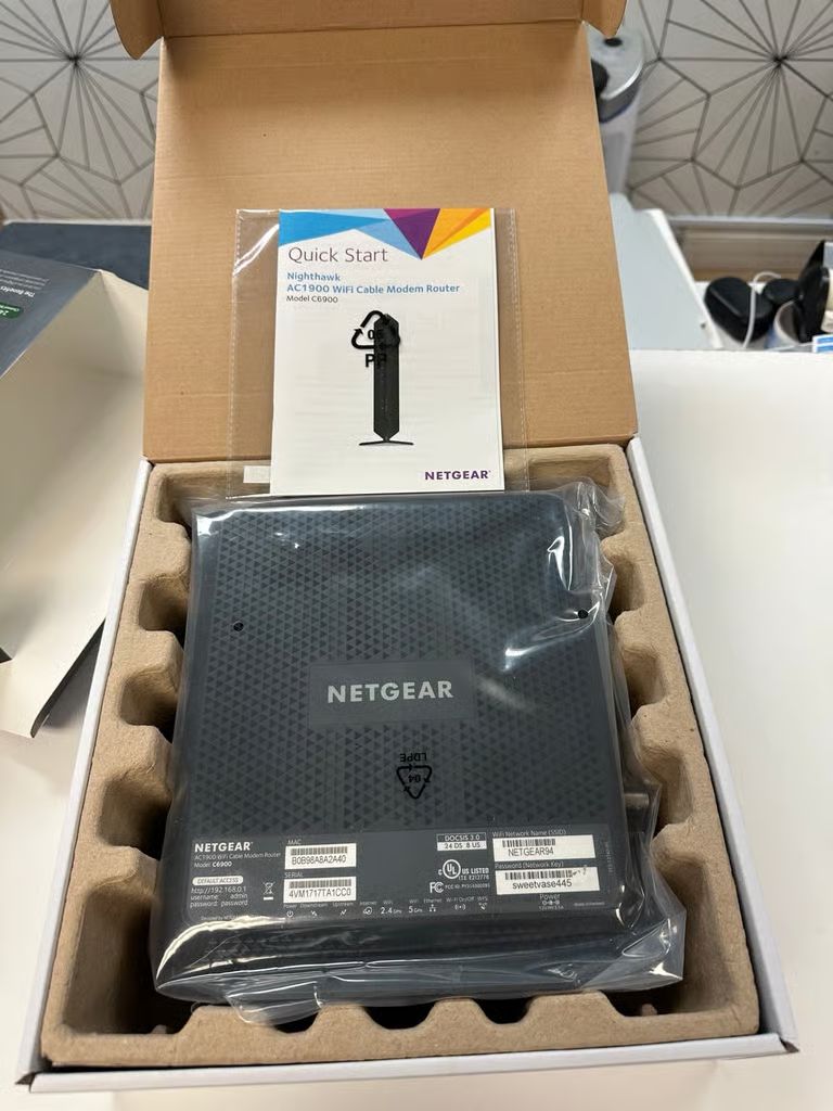 Netgear C6900 Nighthawk AC1900 WiFi Cable Modem