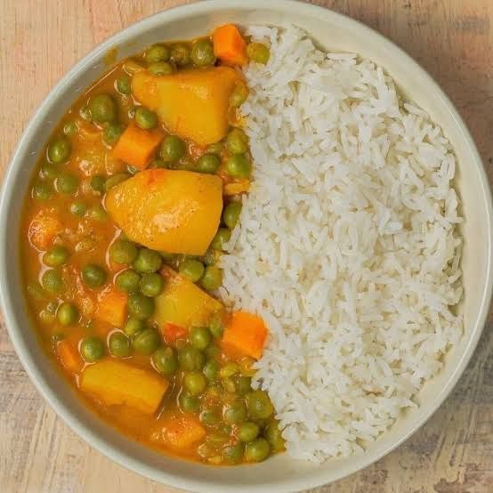 Njegele (Ugali & wali)