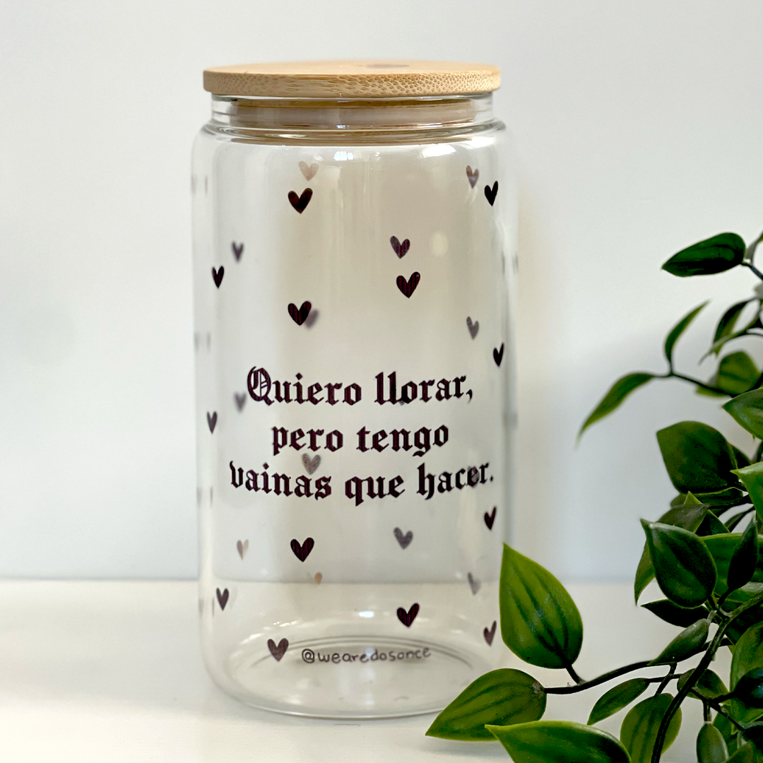 quiero llorar, pero tengo vainas que hacer.