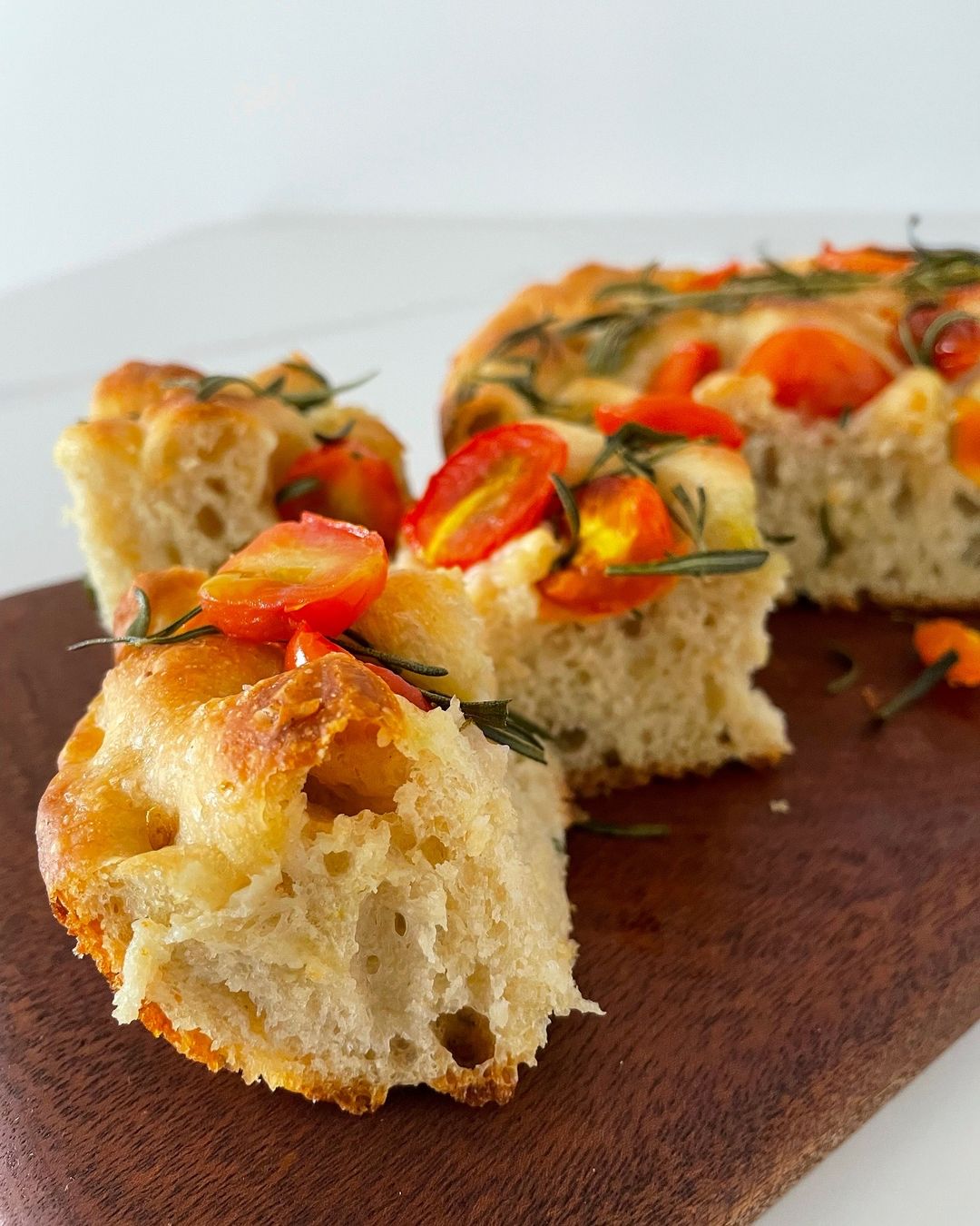 Rosemary & tomato sourdough focaccia