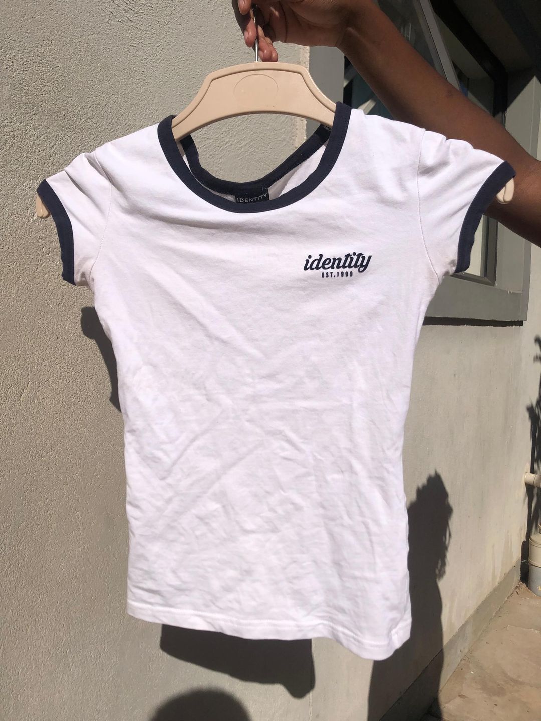 white short-sleeve t-shirt