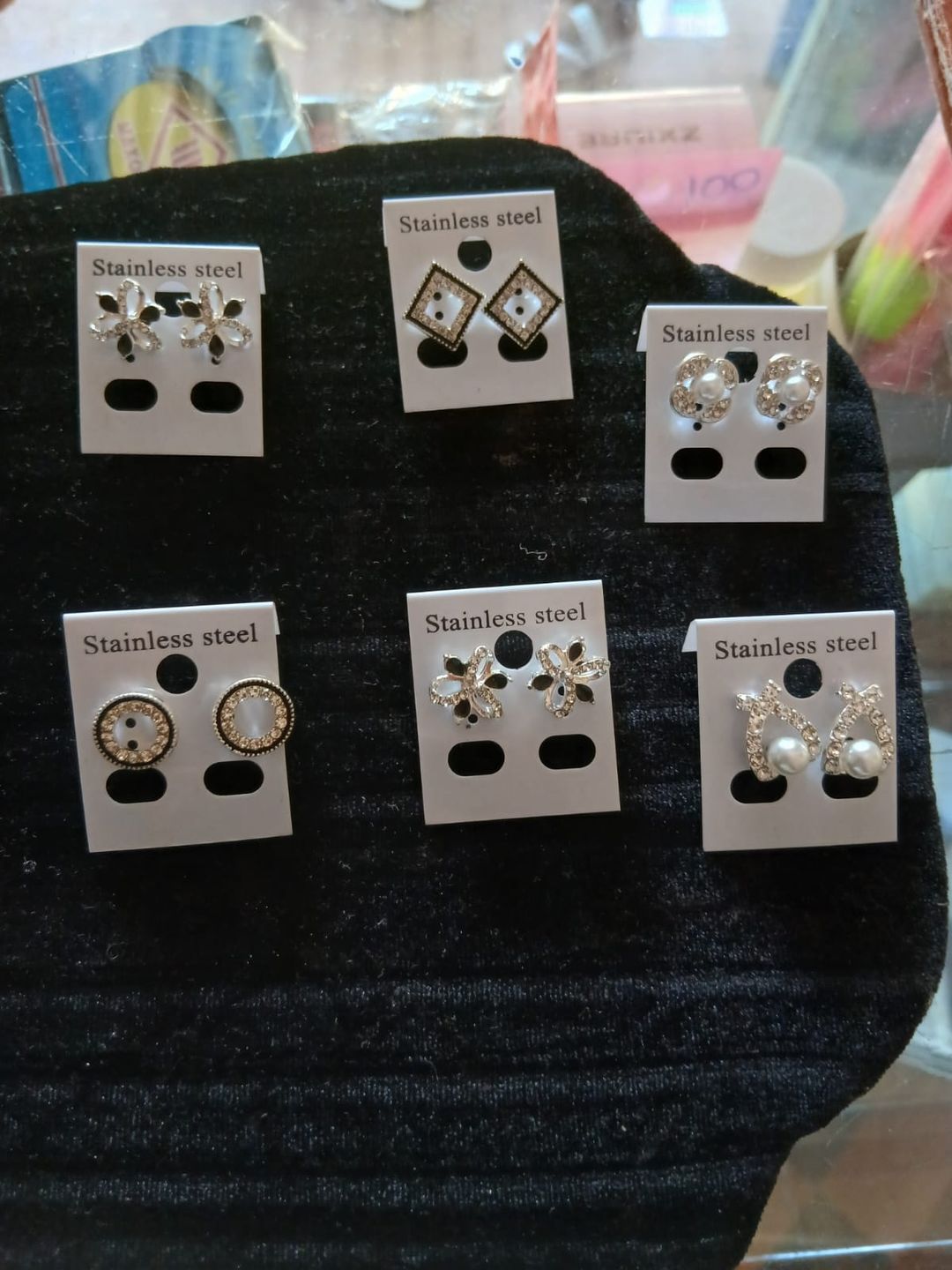 Ear Dots
