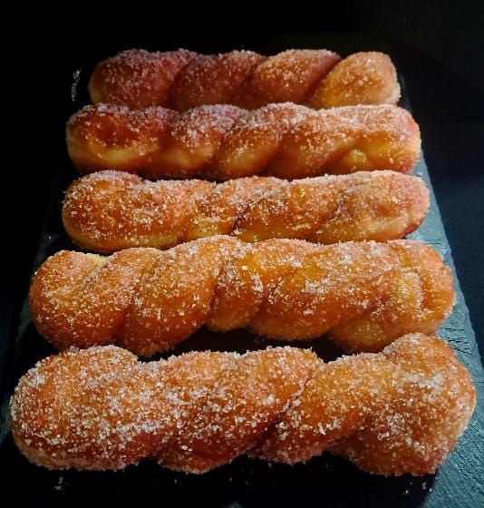Twisted Donut (MOQ 6)