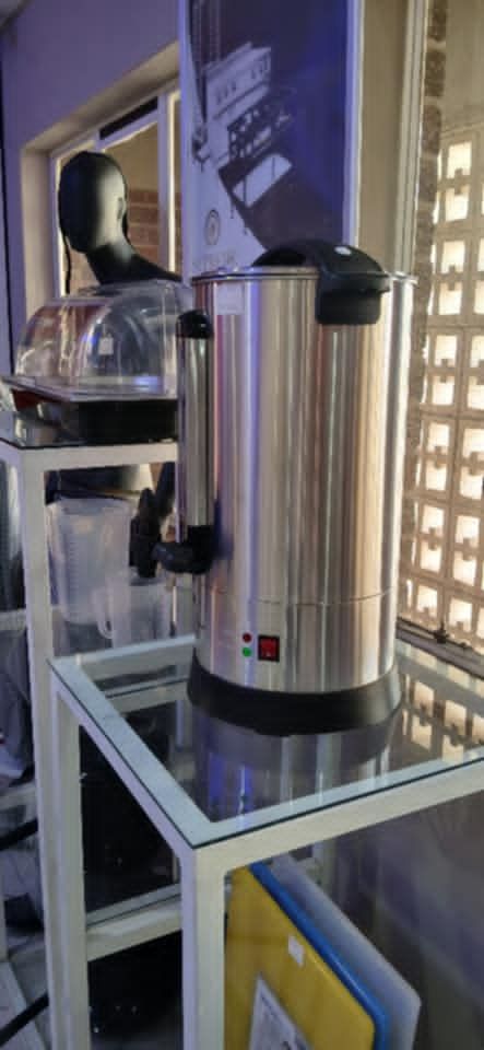Avenia Urn 16lt