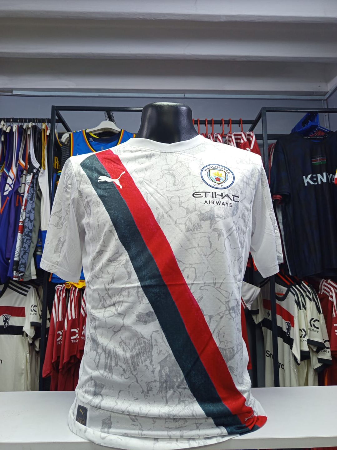 Man City Kids Super Kit 2025