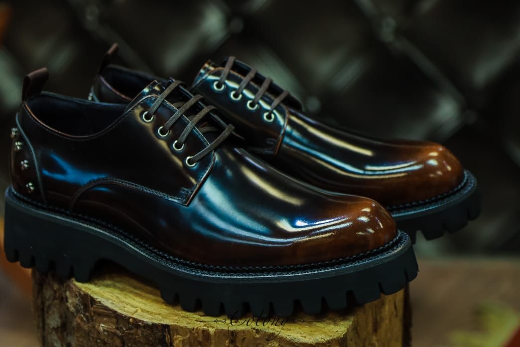 Two tone formal shoes 