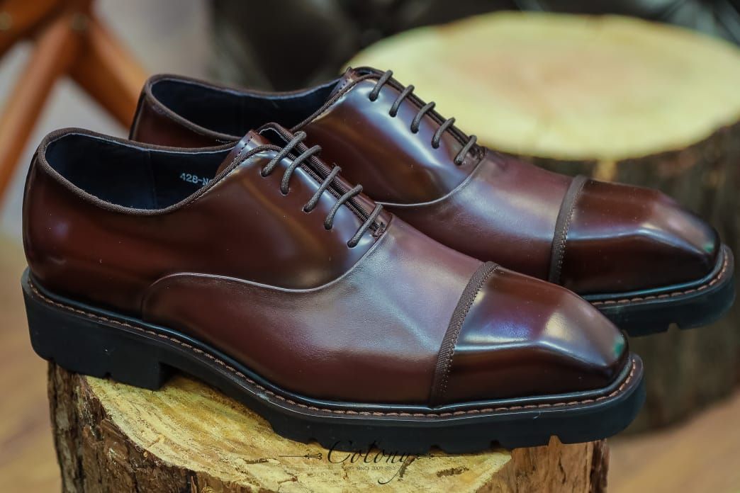 Maroon formal shoe 