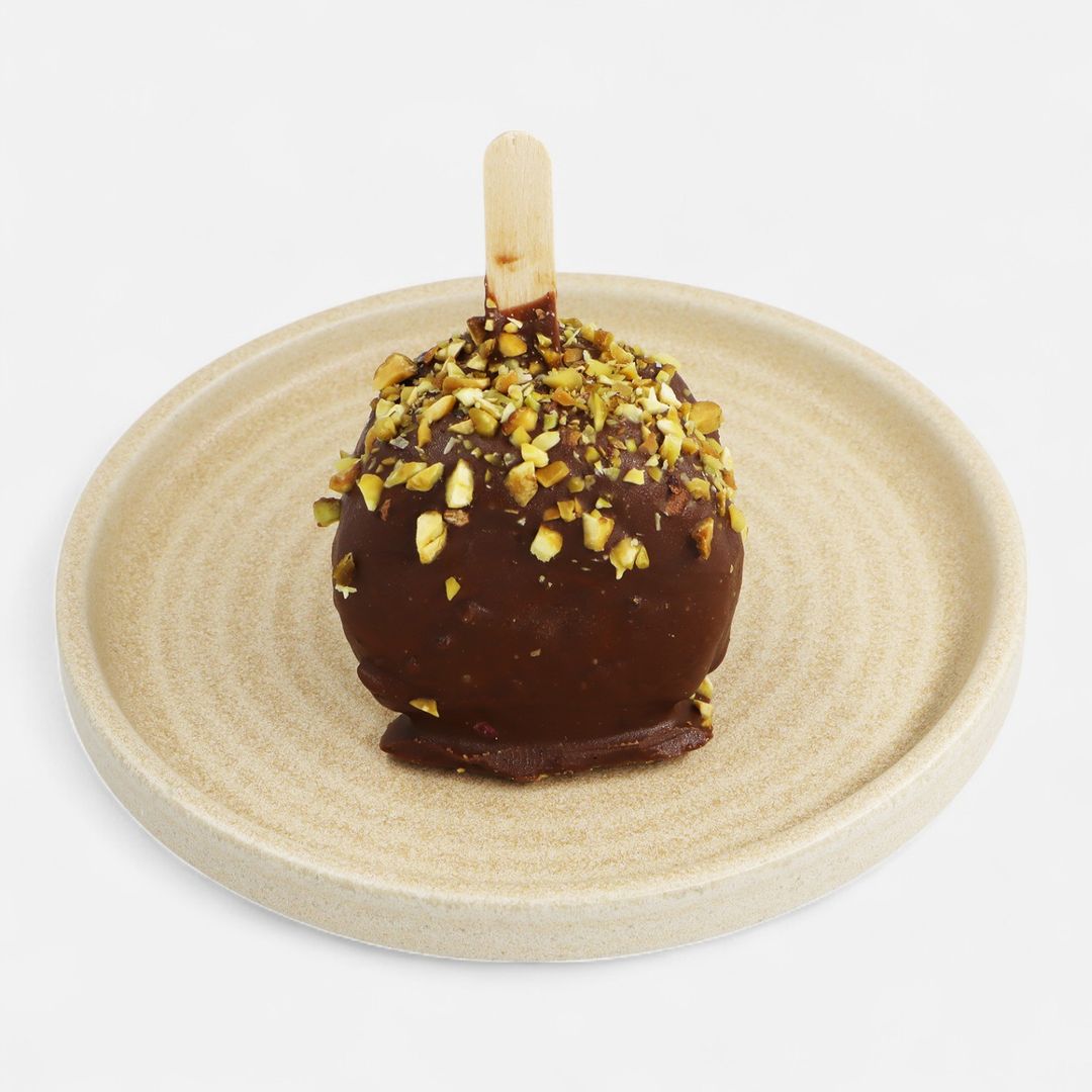 Roots Macaron Pistachio Kunafa 90g