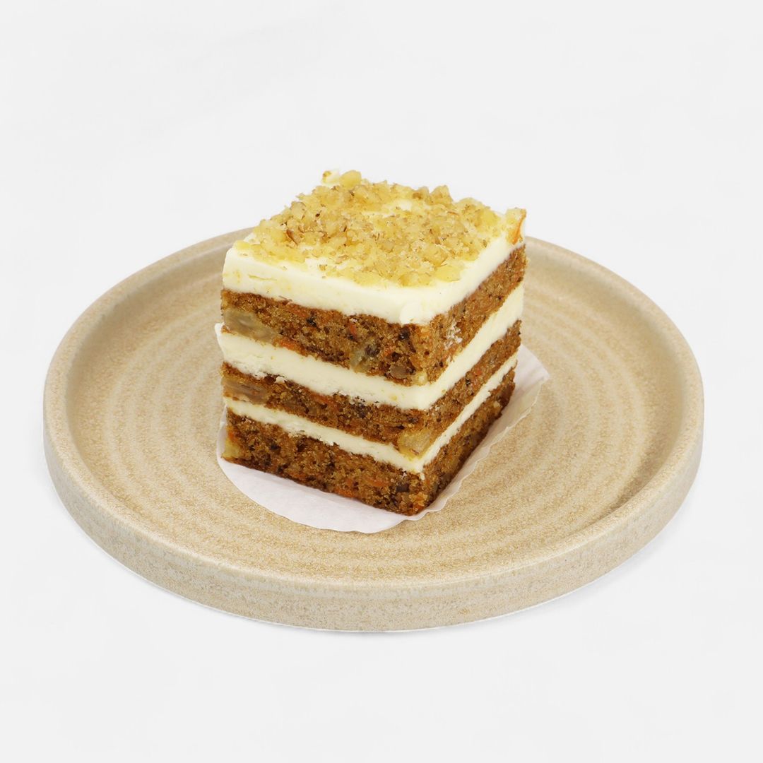 Roots Carrot Cake 110g