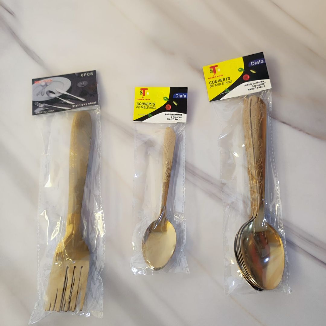 Set de 6 Cuillères Grandes en Or - طقم 6 ملاعق كبيرة بالذهب