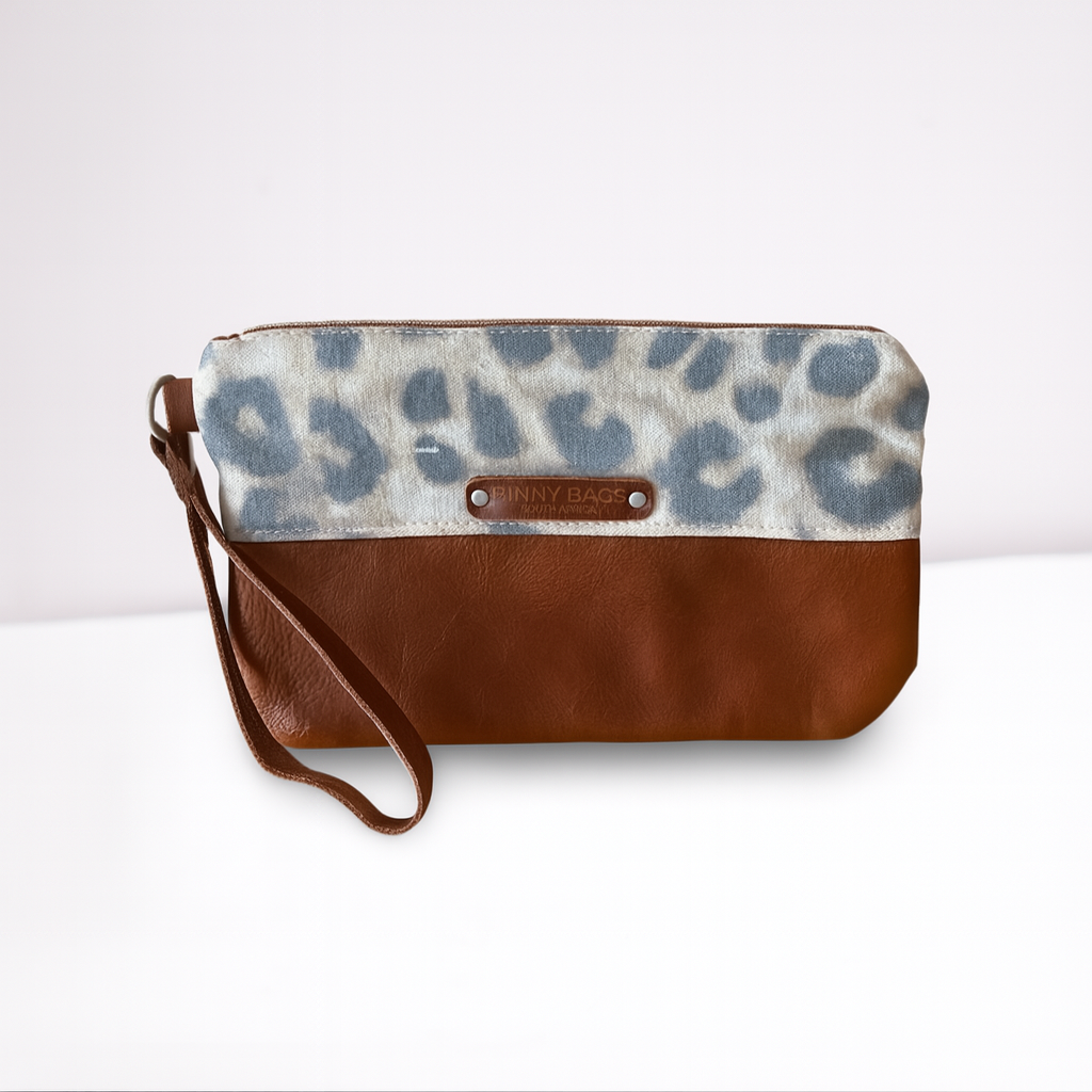 Binny Wristlet – Grey Leopard Print
