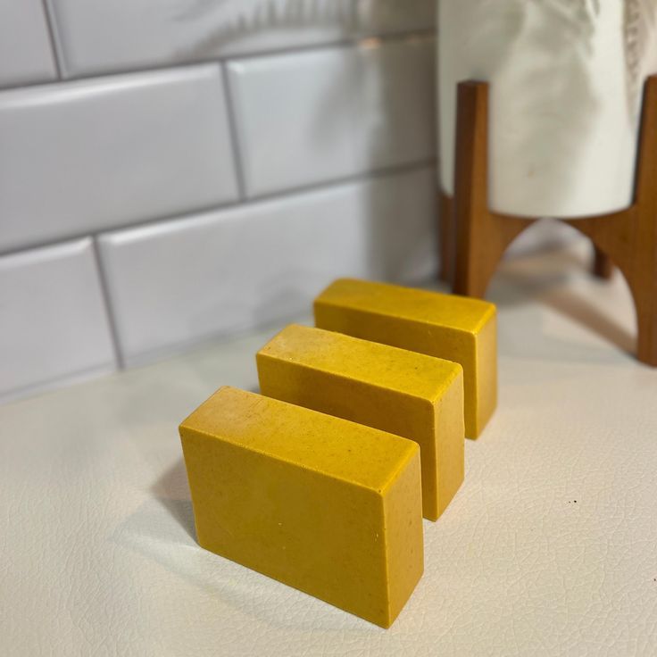 12 TURMERIC AND LEMON SOAP BARS