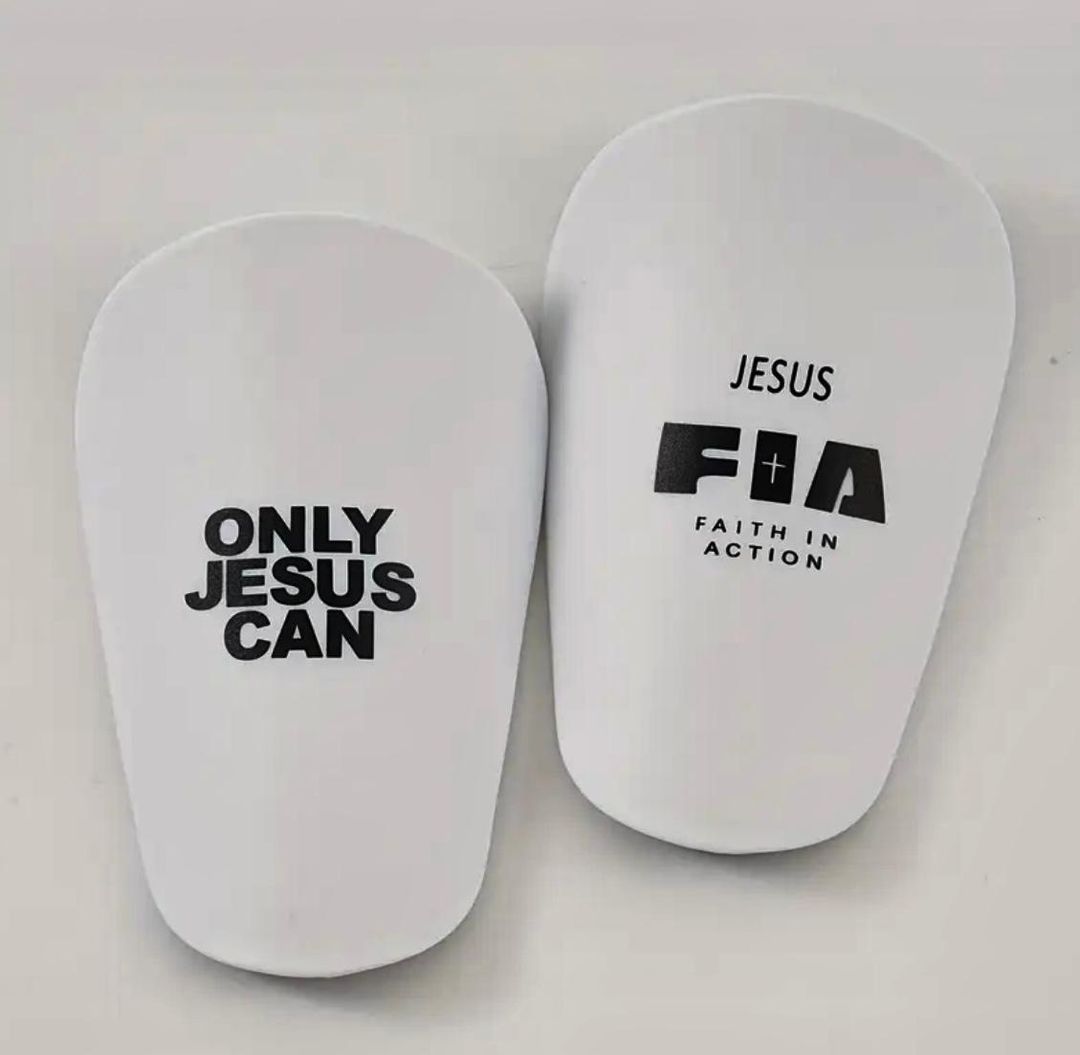 Shin Pads White 
