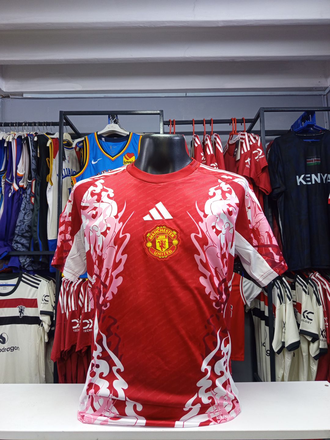 Man United Dragon edition jersey 2024/25
