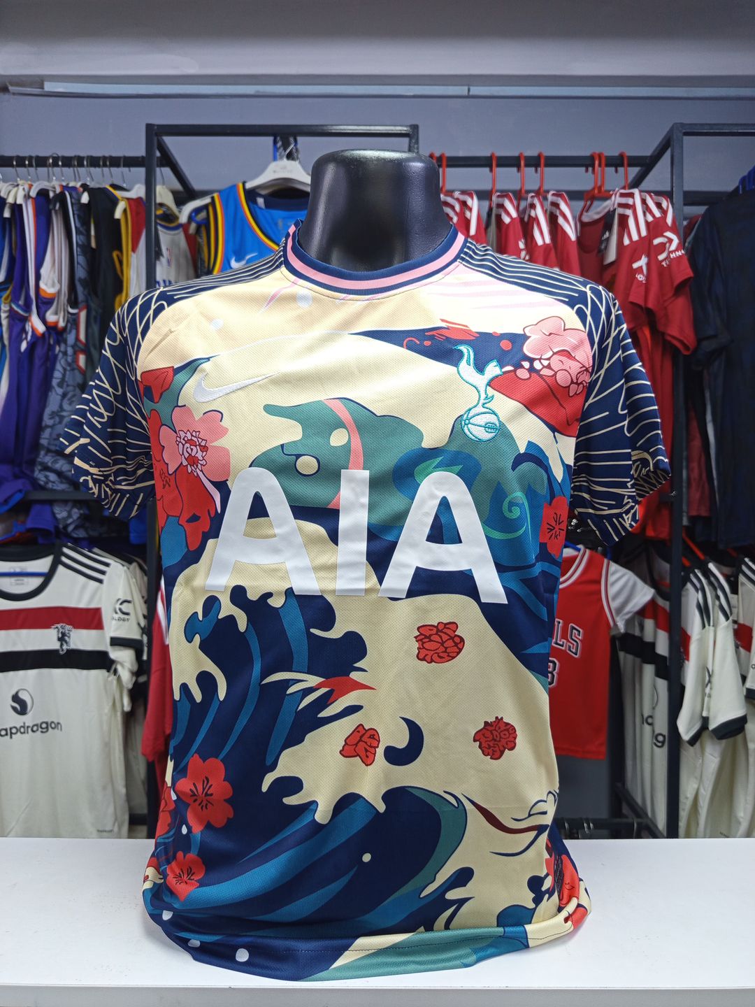 Tottenham Hotspur Sea Waves Special Edition Jersey 25/26