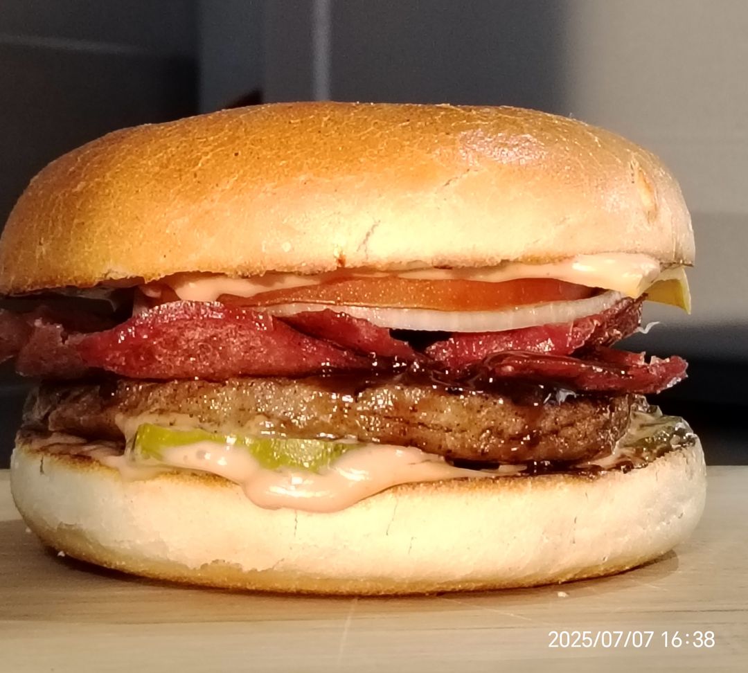 Rockefeller (Beef, Macon & Cheese)