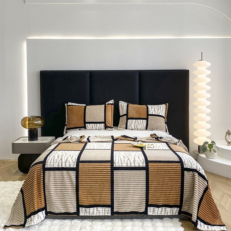 Bed cover 7000 foot 3/5