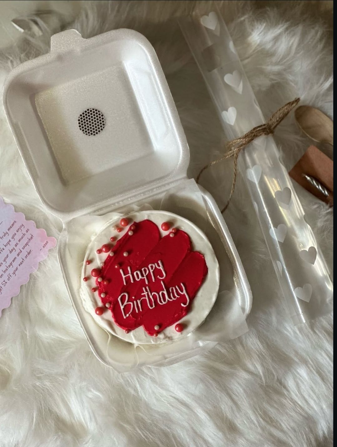  Bento cake with cream frosting 
