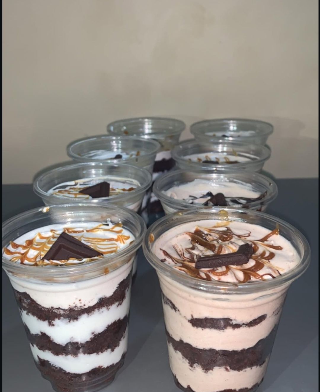 2 cake shots in transparent cups with cup holder 