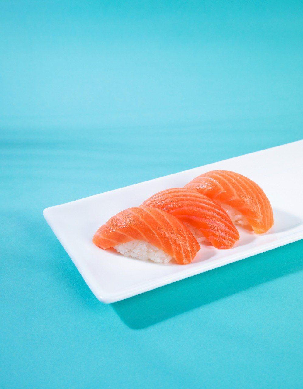 Sushi with salmon (45g) 1pc