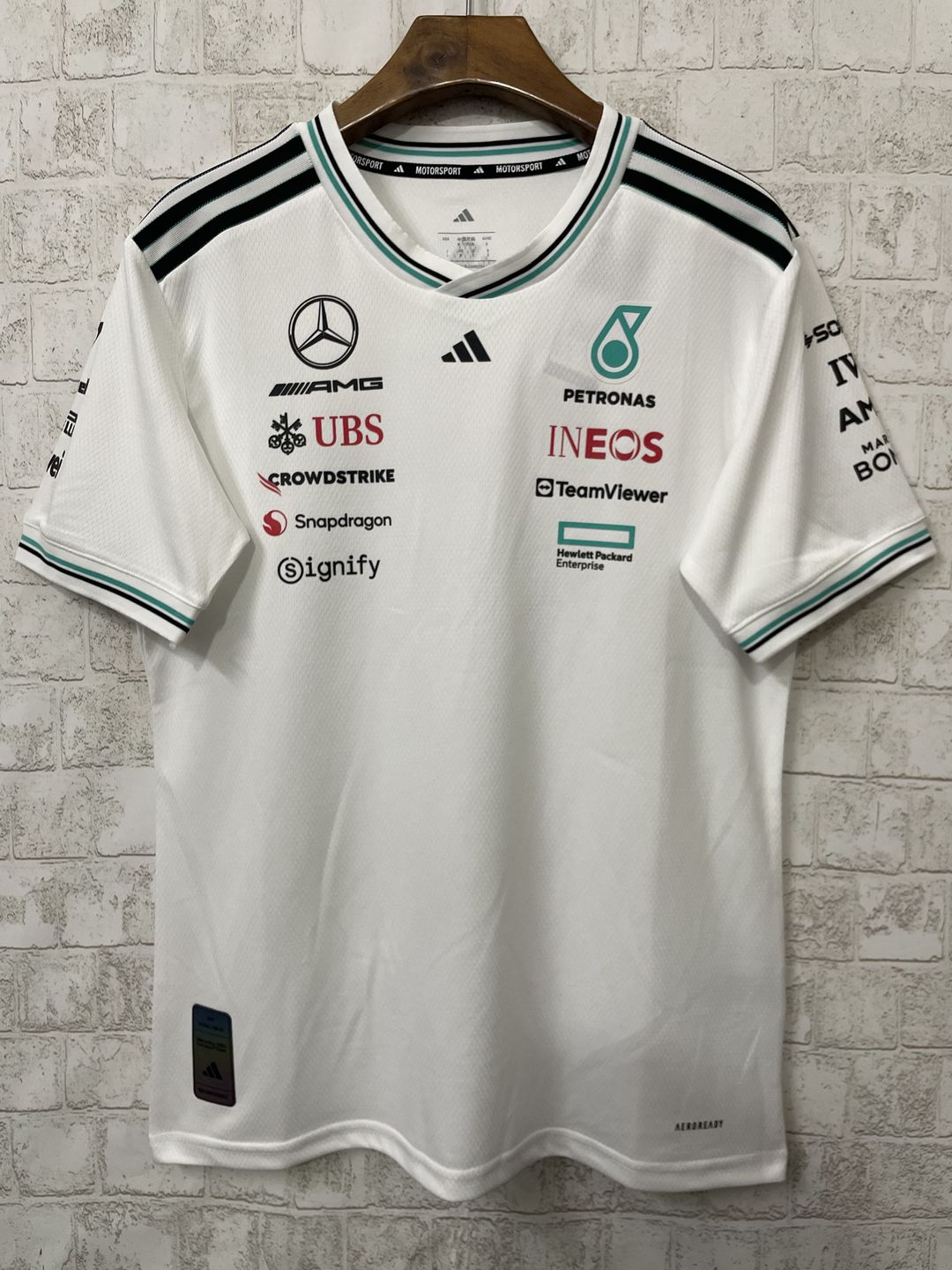 Sueter de F1 de mercedes