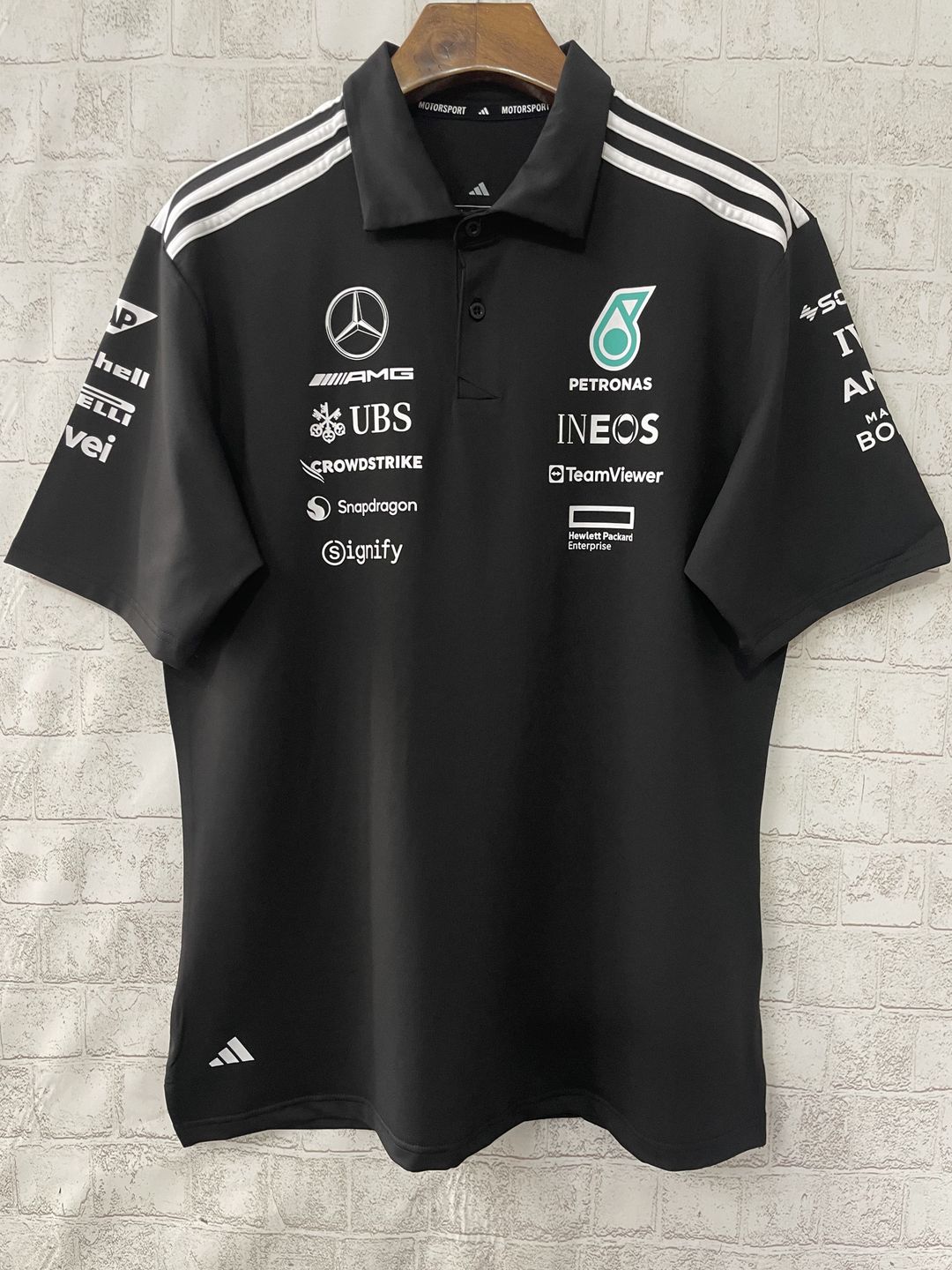 Sueter de F1 de Mercedes 