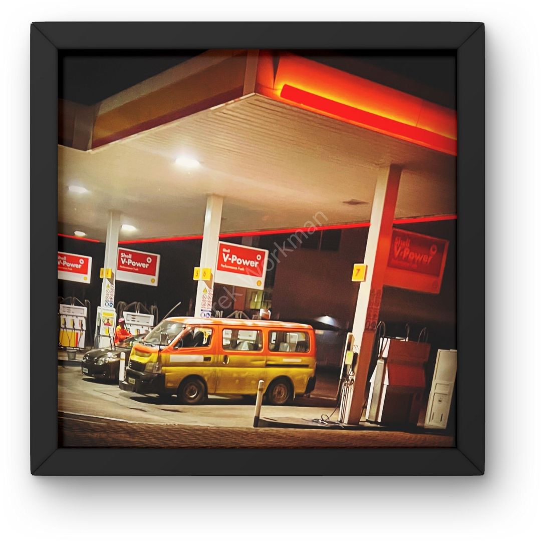 *Limited Edition* Shelled Combi Framed  | Street Photography