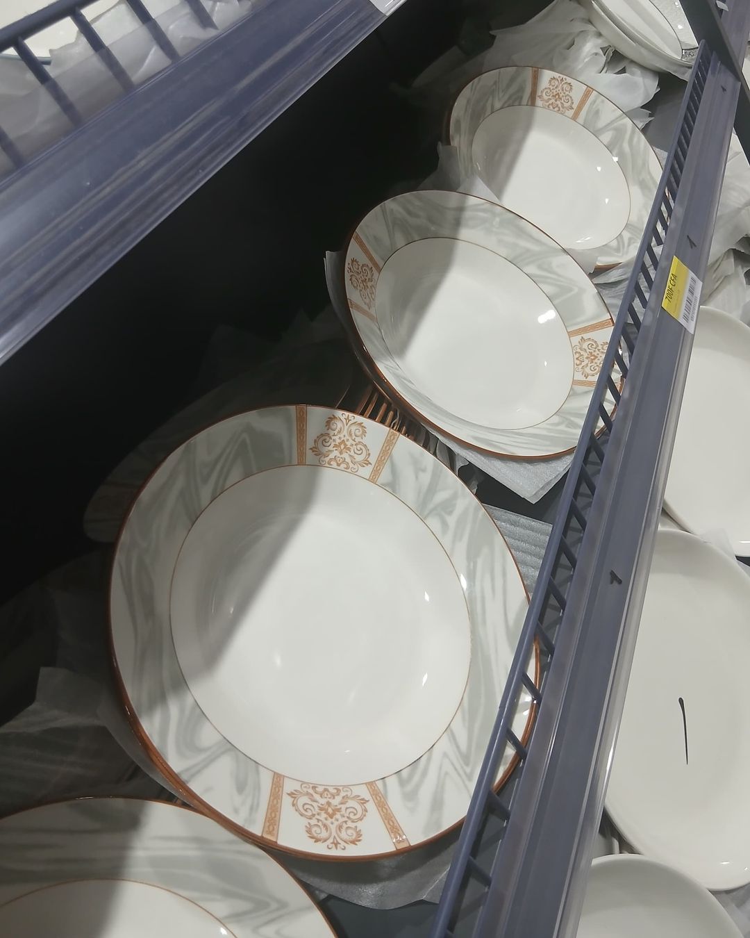 Assiettes Creuses Élégance Royale – Design Marbré & Dorures