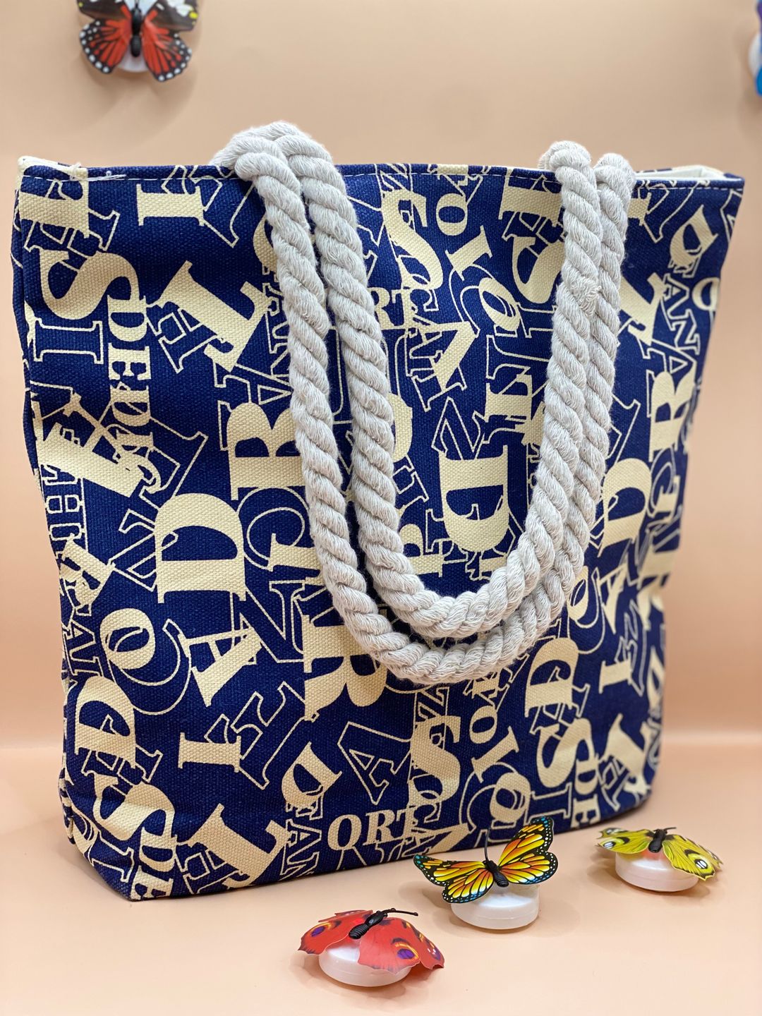 Sac à main fourre tout petit modèle 👜