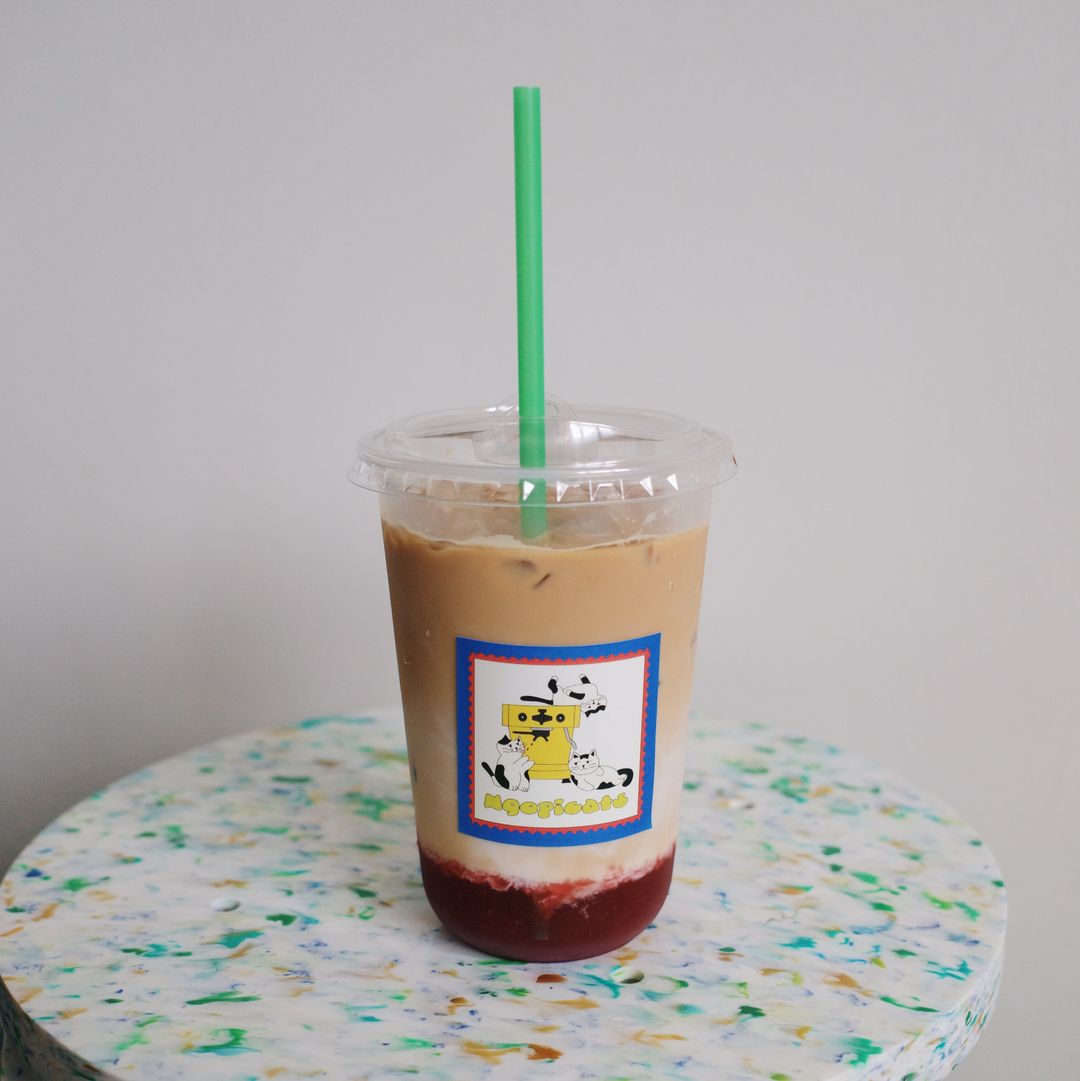Strawberry Coconut Latte