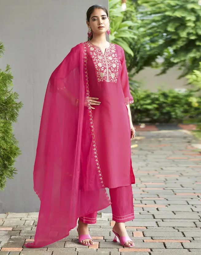 Women Floral Kurta with Trousers & Dupatta
