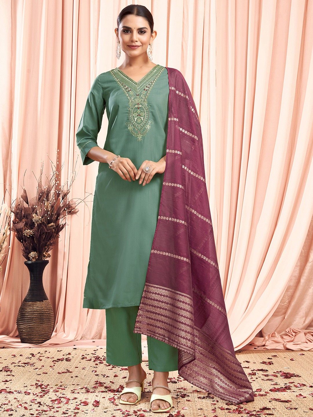 Women Floral Kurta with Trousers & Dupatta 
