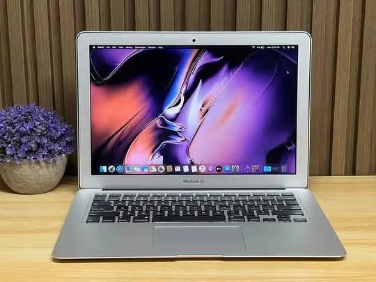  MacBook Air 2017, Core i5, 8Go RAM, 256Go SSD - Ultra Slim et élégant