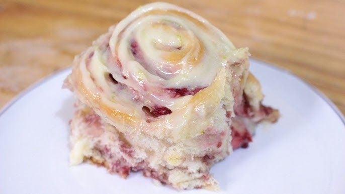 Red Fruits Rolls