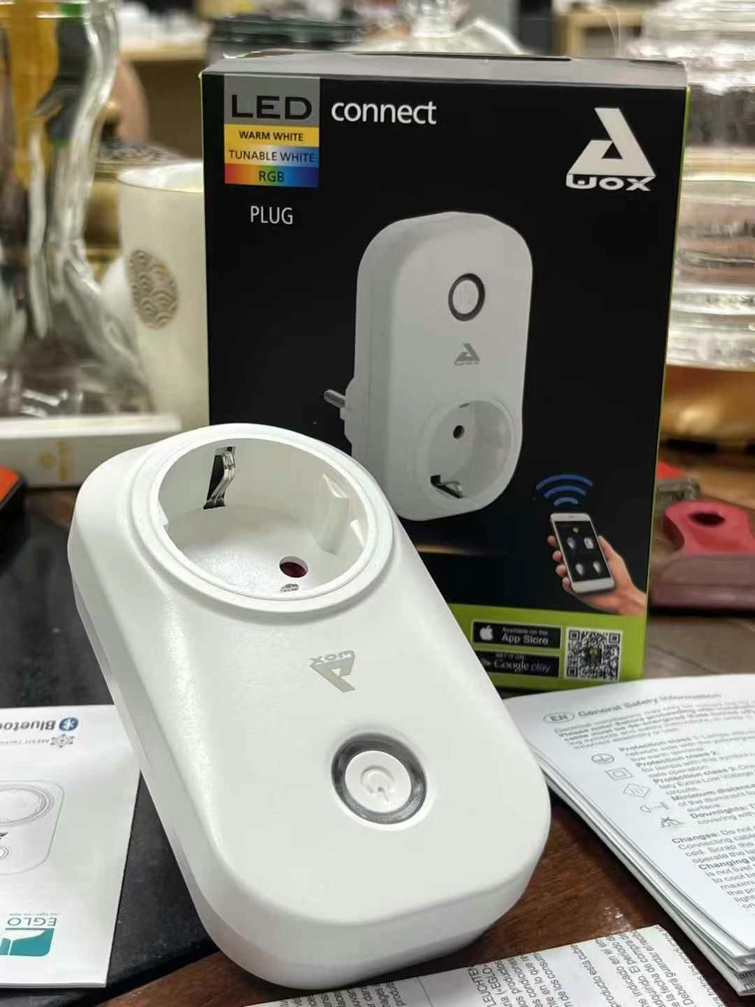 LED Connect Plug by UOX. 02