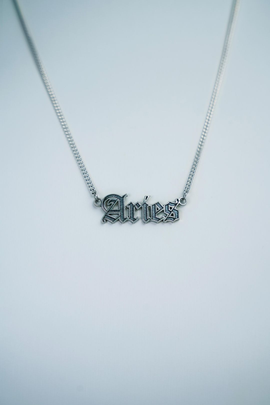 Collar Aries - 99.9% Plata pura y manifestada