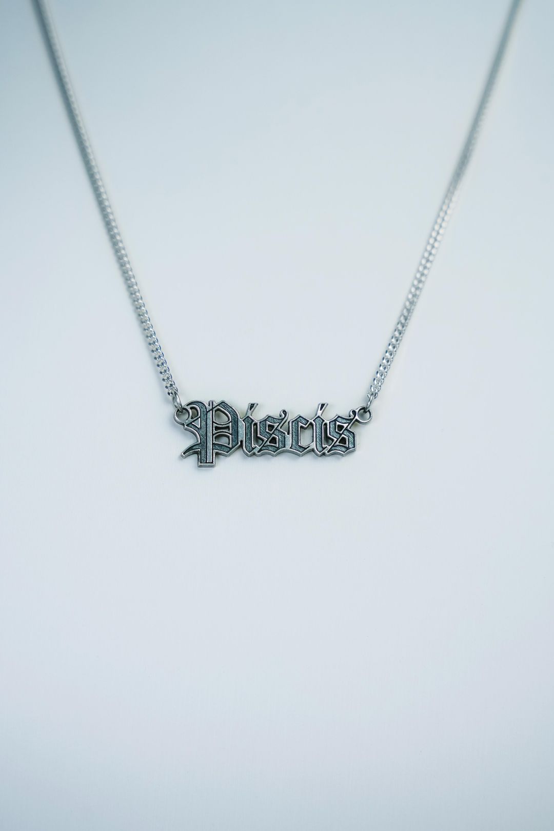 Collar Piscis - 99.9% Plata pura y manifestada