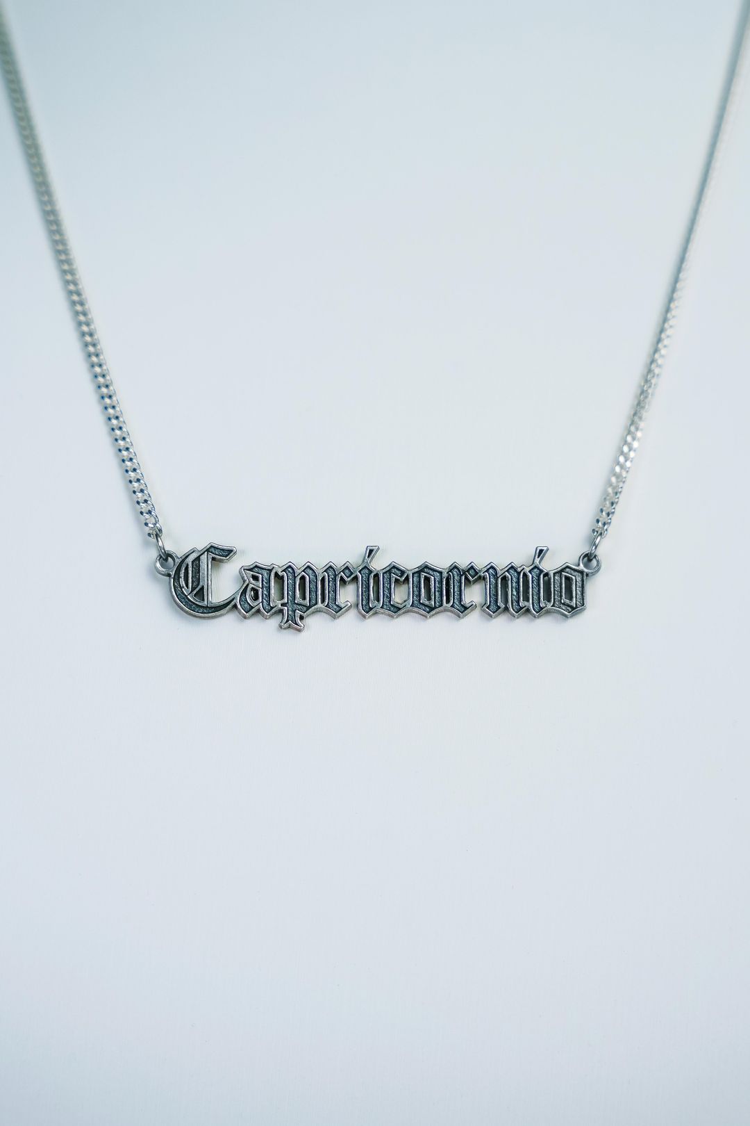 Collar Capricornio - 99.9% Plata pura y manifestada