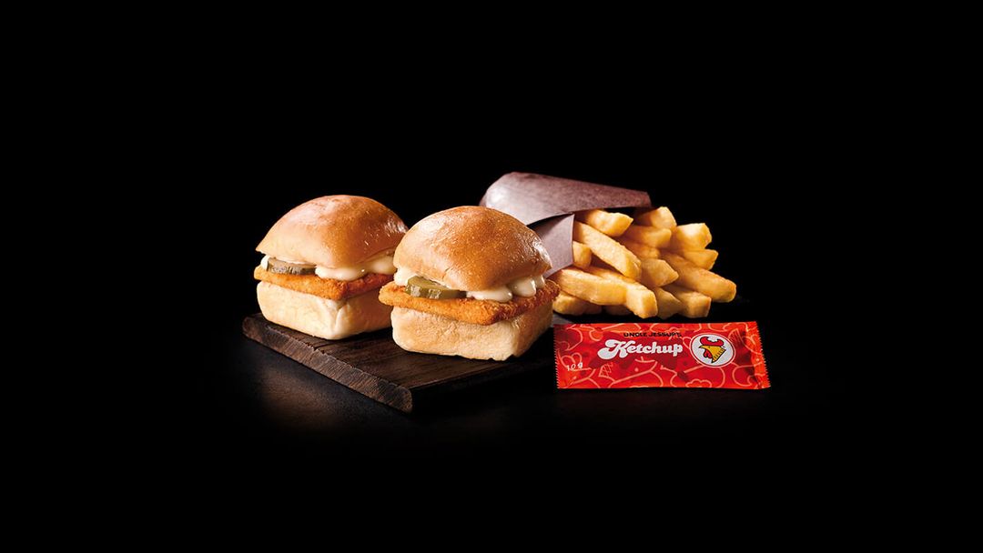 Chicky Licky Munch